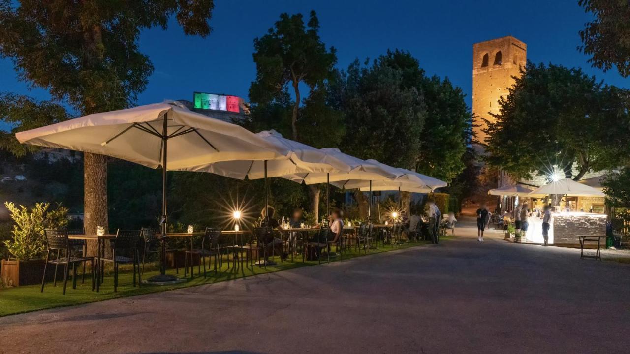 Osteria Belvedere San Leo Exterior photo